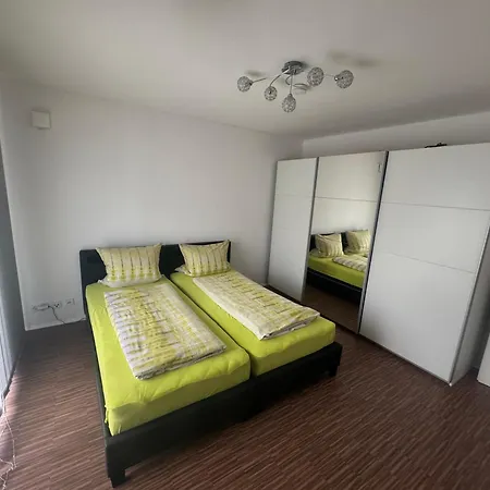 Orchideenweg 2a, 24558 , 200 Quadratmeter Haus Mit Garten Und Garage * Хенштедт-Ульцбург