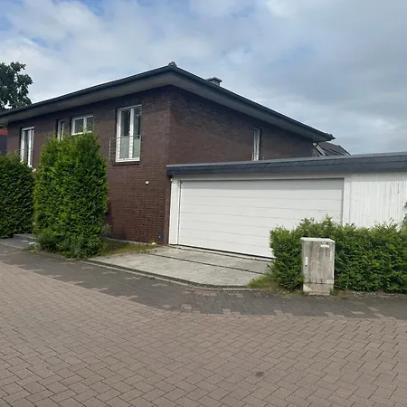 Orchideenweg 2a, 24558 , 200 Quadratmeter Haus Mit Garten Und Garage ヘンシュテット・ウルツブルク