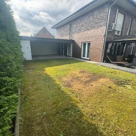 Orchideenweg 2a, 24558 , 200 Quadratmeter Haus Mit Garten Und Garage Nyaraló Henstedt-Ulzburg